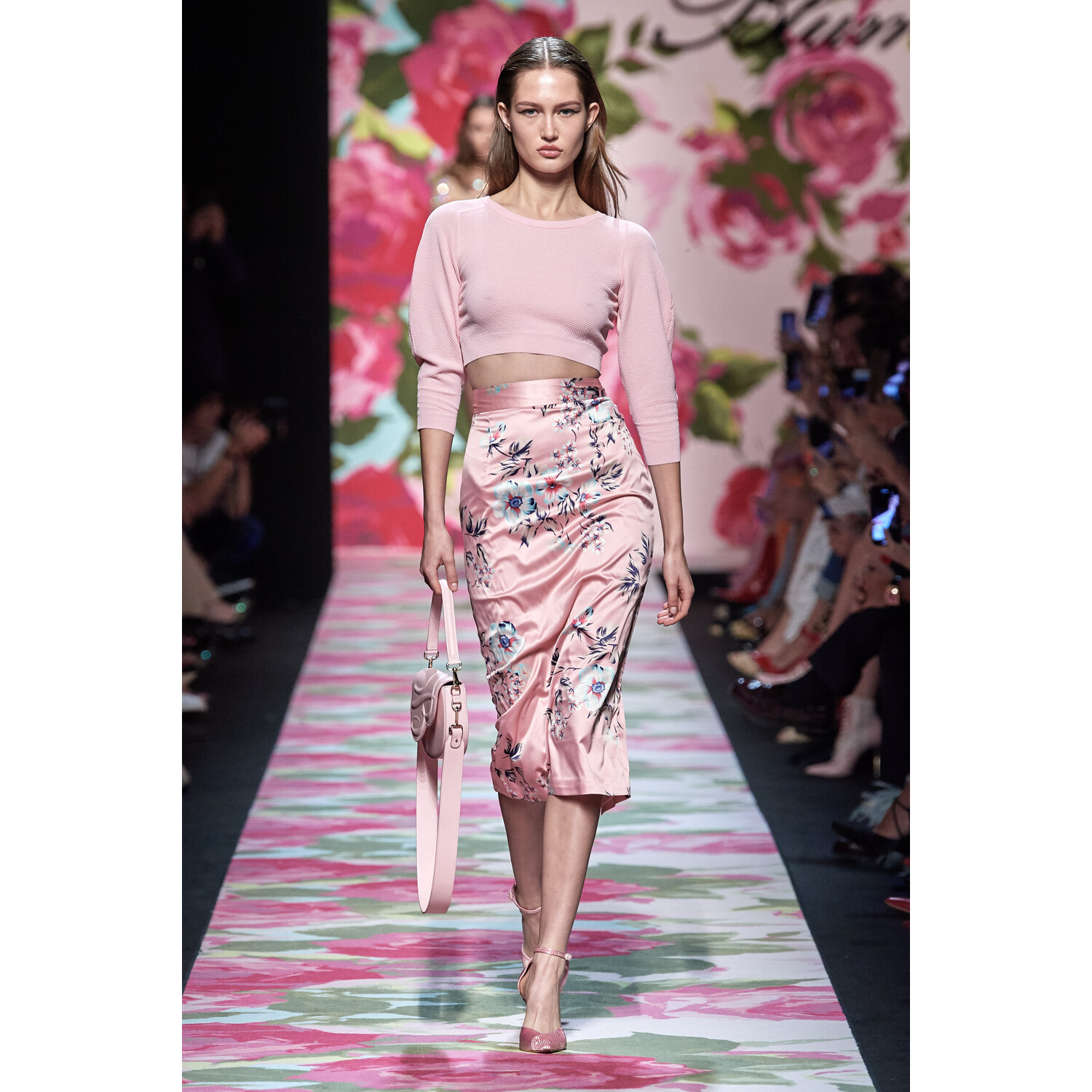 Фото Blumarine Spring 2020 / Blumarine весна-лето 2020 / Неделя моды: Милан